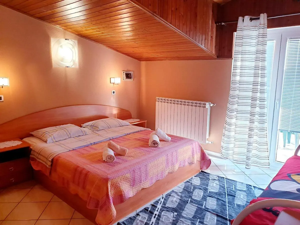 Apartment  Rovinj 0*,